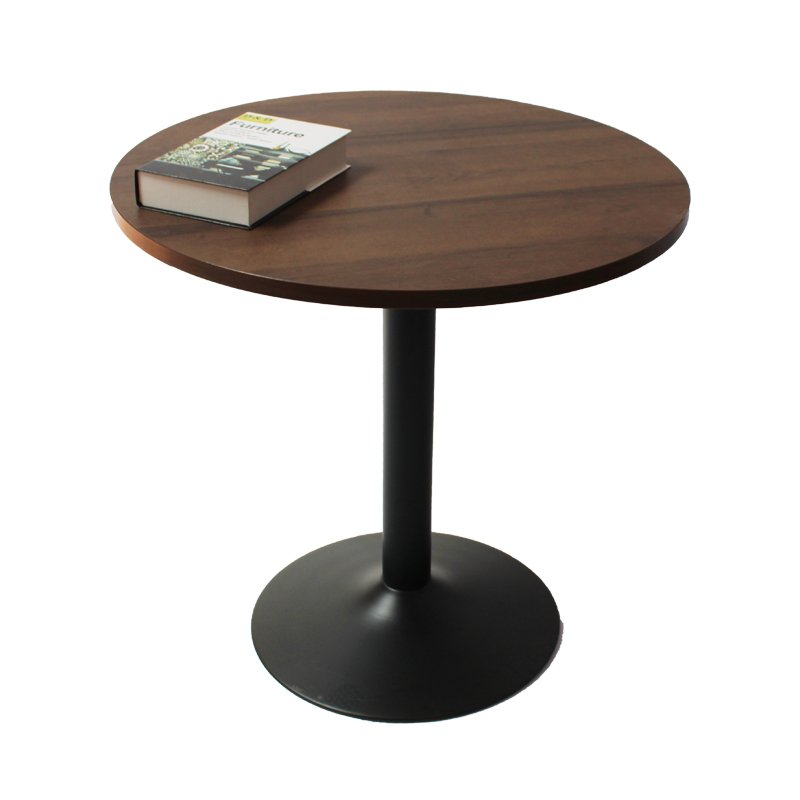 Maggie Round Table
